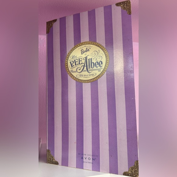 Vintage Avon Barbie Exclusive Edition Mrs. PFE Albee First Avon Lady Doll - Picture 2 of 3